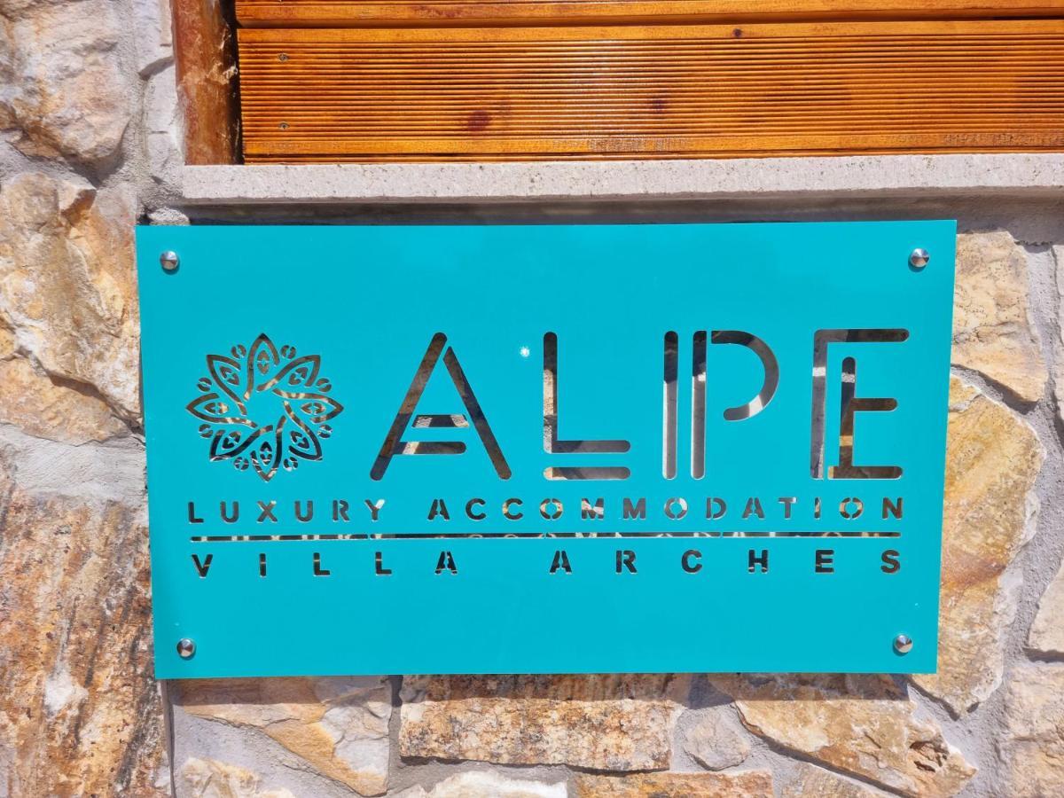 Alpe Luxury Accommodation Villa Arches Олимпия Екстериор снимка